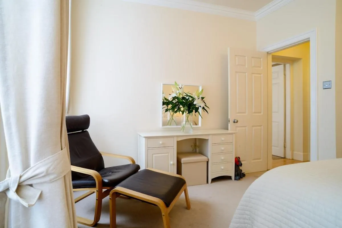 Beautiful Georgian 2 Bedroom Flat Edinburgh Storbritannien
